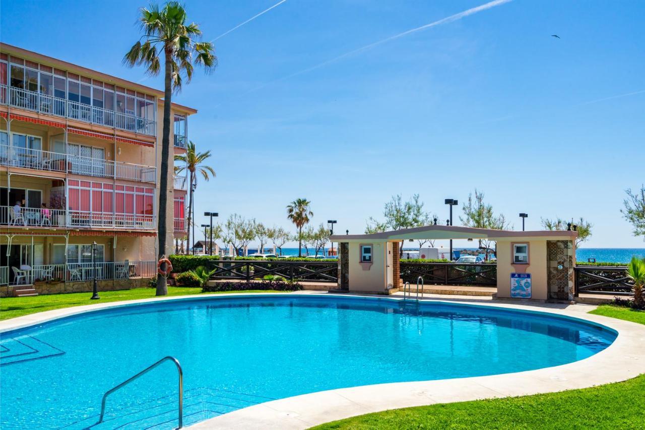 Beachfront Seaview Apartment In Los Boliches By Costarentals - Ref 141 Фуенхірола Екстер'єр фото